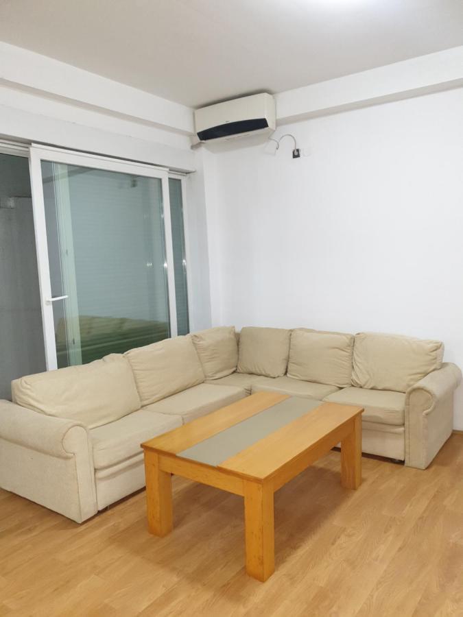 Sweet Basement Suteren Apartments Parking 5 Euro Skopje Luaran gambar