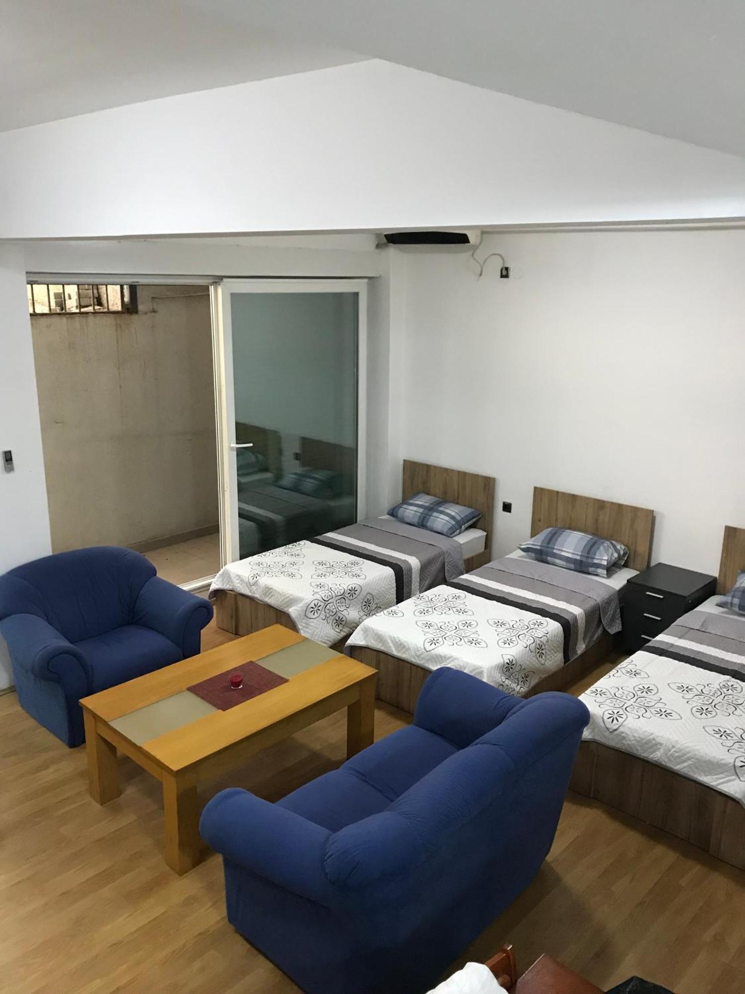 Sweet Basement Suteren Apartments Parking 5 Euro Skopje Luaran gambar