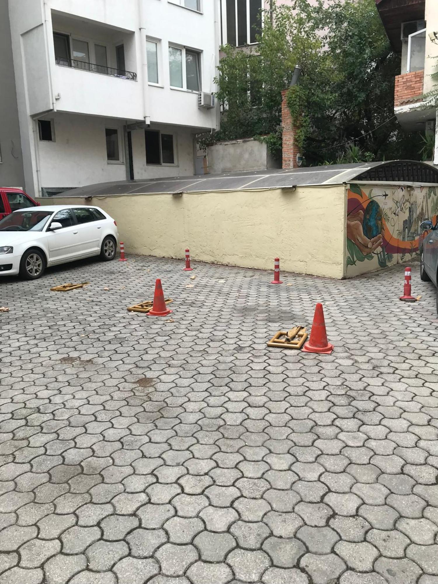 Sweet Basement Suteren Apartments Parking 5 Euro Skopje Luaran gambar